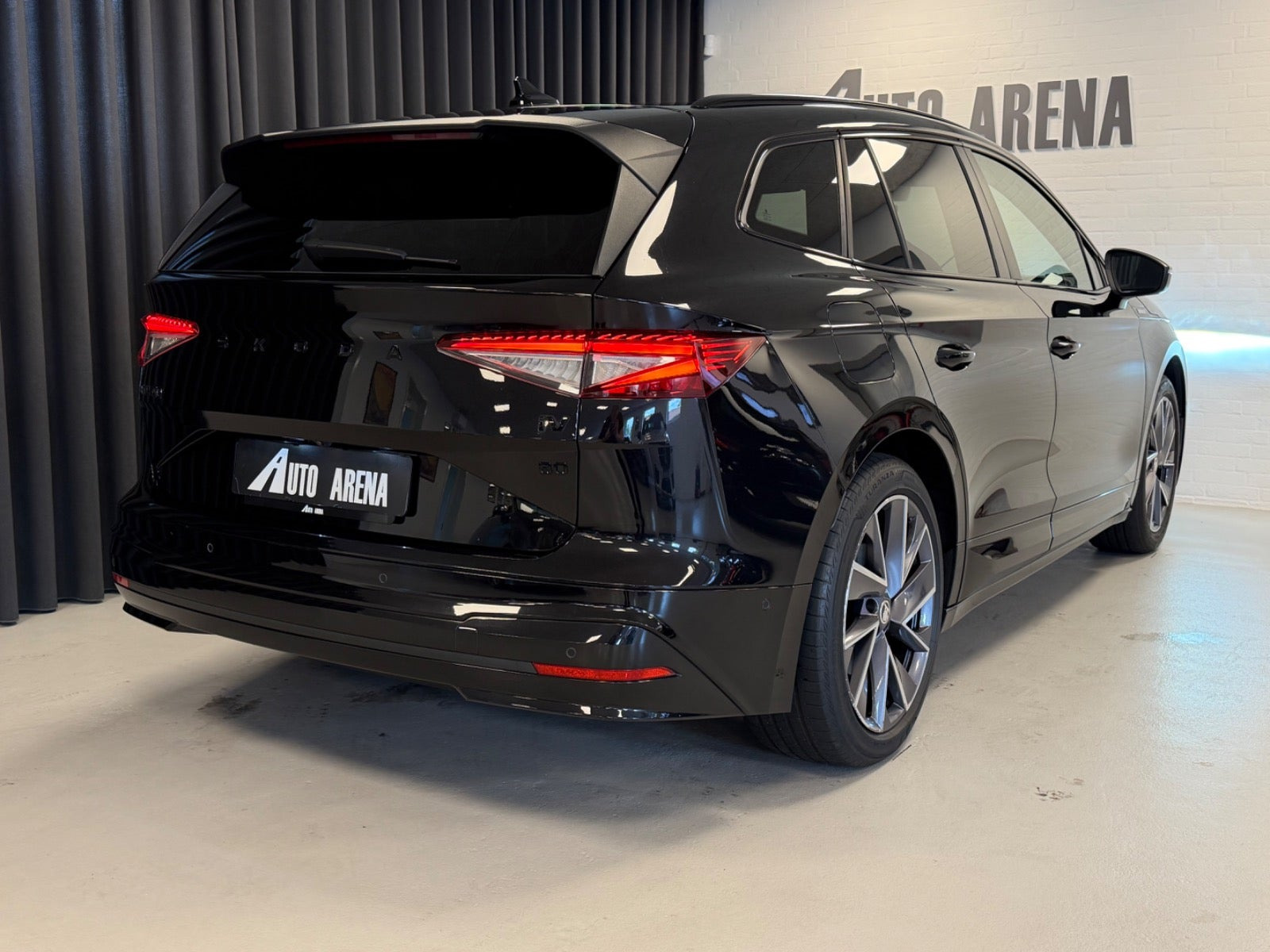 Sort Skoda Enyaq fra 2021
