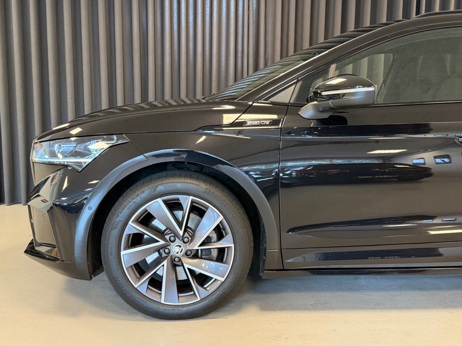 Sort Skoda Enyaq fra 2021