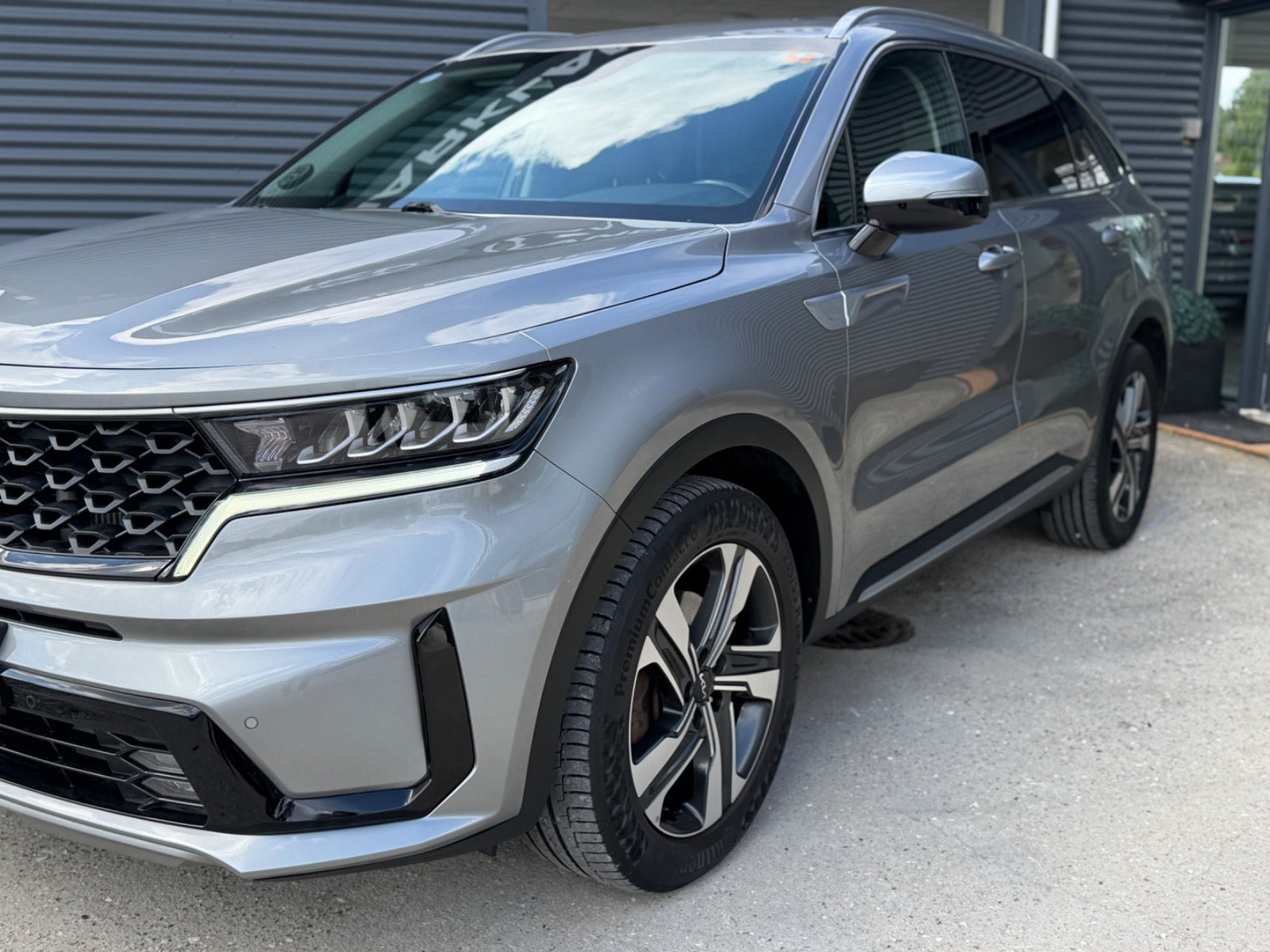 Grå Kia Sorento fra 2022
