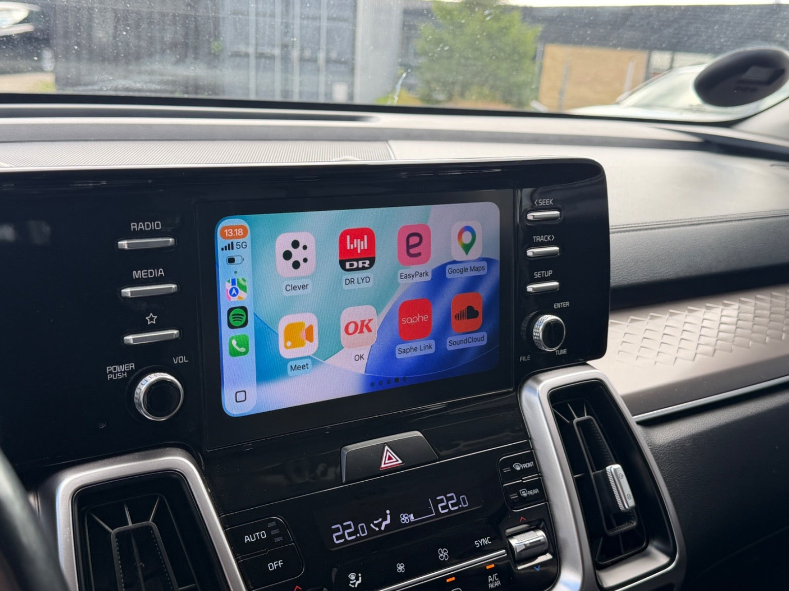 Grå Kia Sorento fra 2022