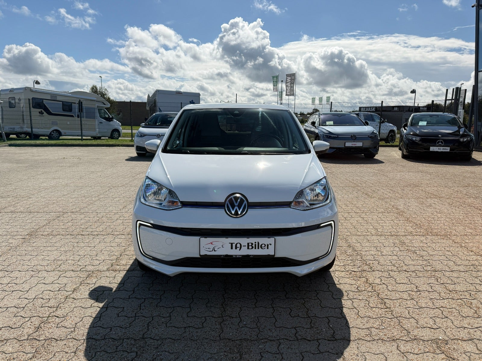Hvid VW E-UP! fra 2021