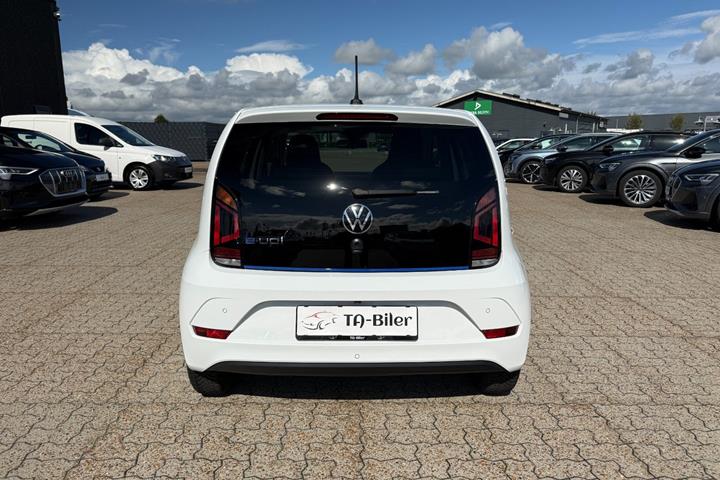 Hvid VW E-UP! fra 2021