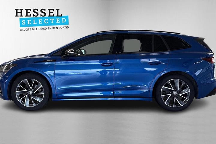 Blå Skoda Enyaq fra 2022