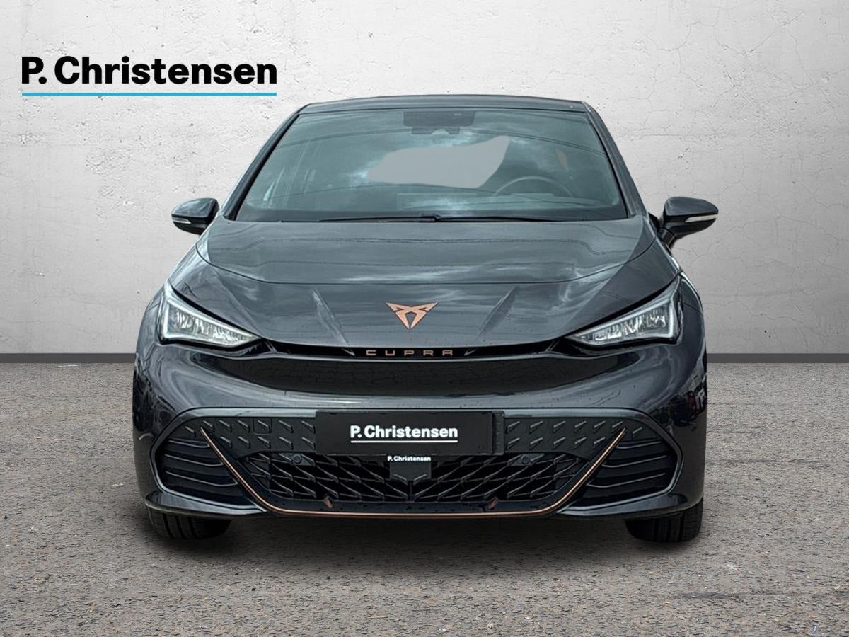 Grå Cupra Born fra 2023
