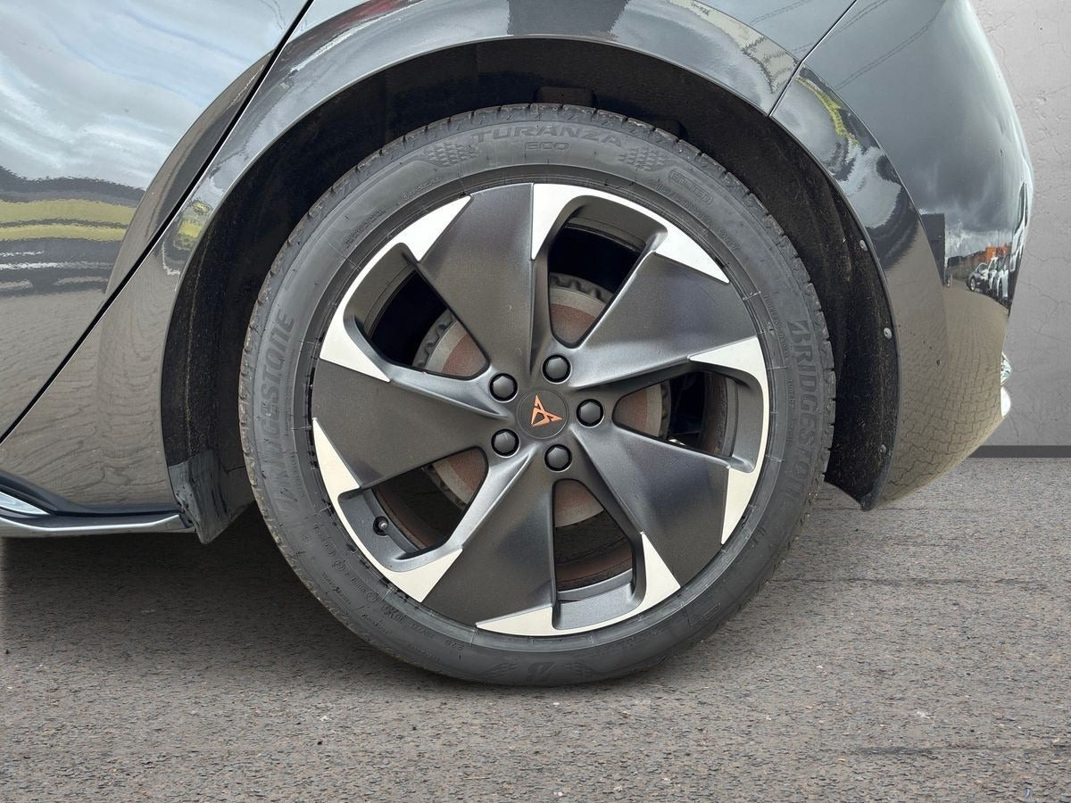Grå Cupra Born fra 2023