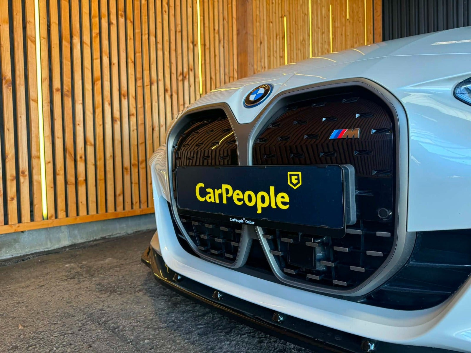 Hvid BMW i4 fra 2024