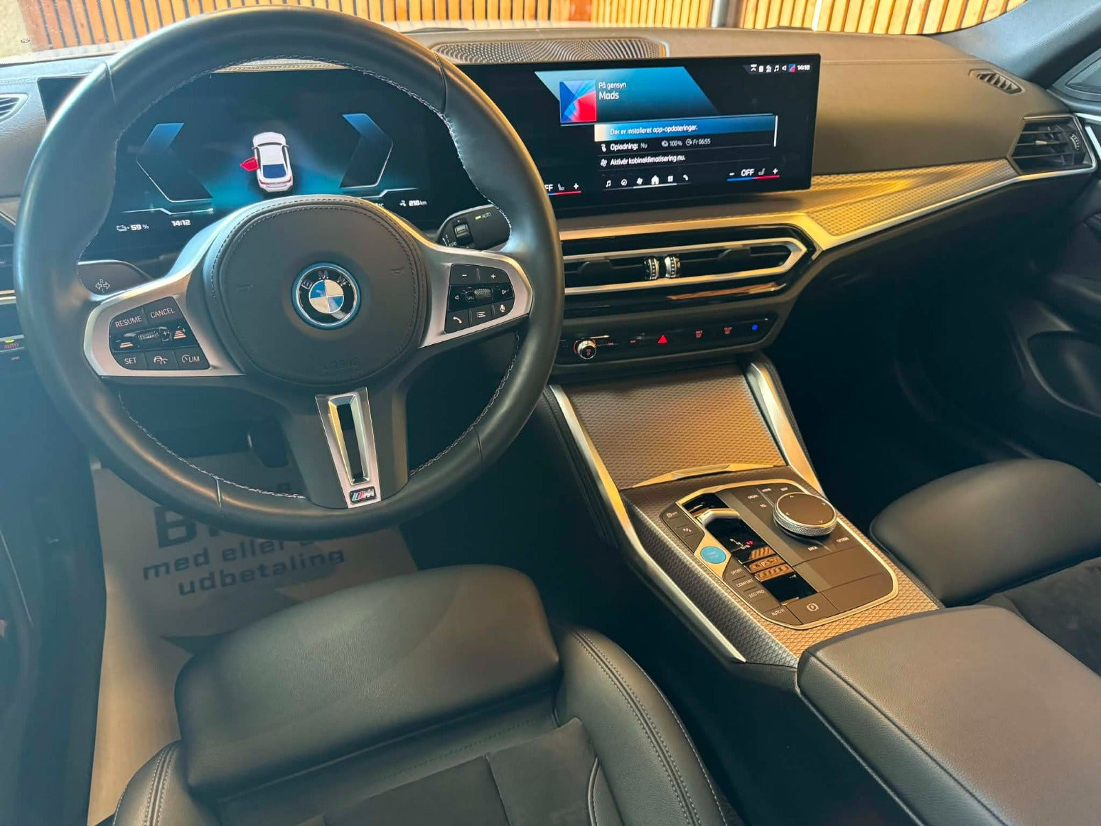 Hvid BMW i4 fra 2024