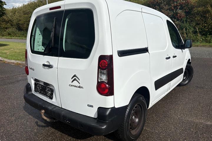 Hvid Citroën Berlingo fra 2017