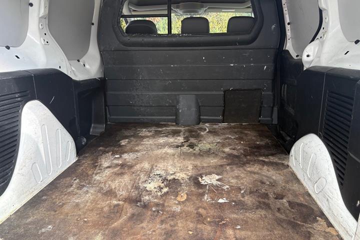 Hvid Citroën Berlingo fra 2017