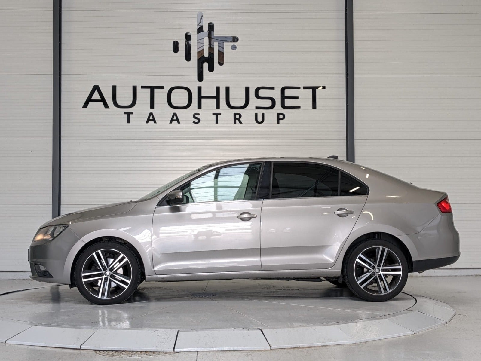 Beige Seat Toledo fra 2017