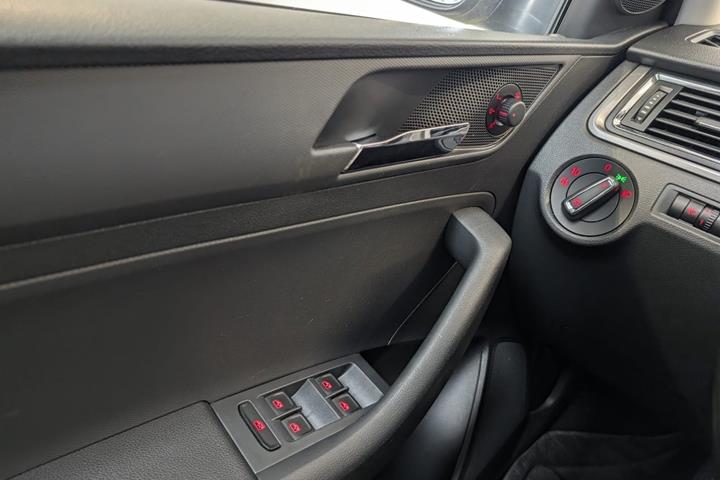 Beige Seat Toledo fra 2017