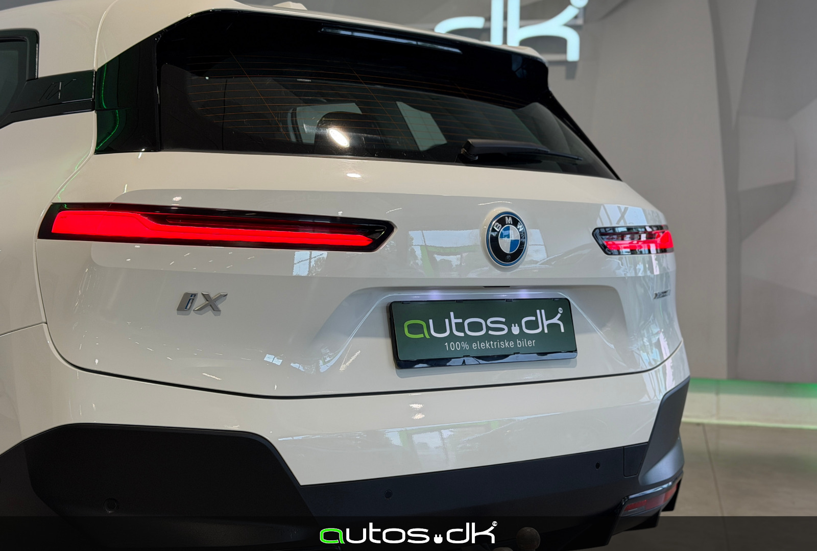 Hvid BMW iX fra 2022