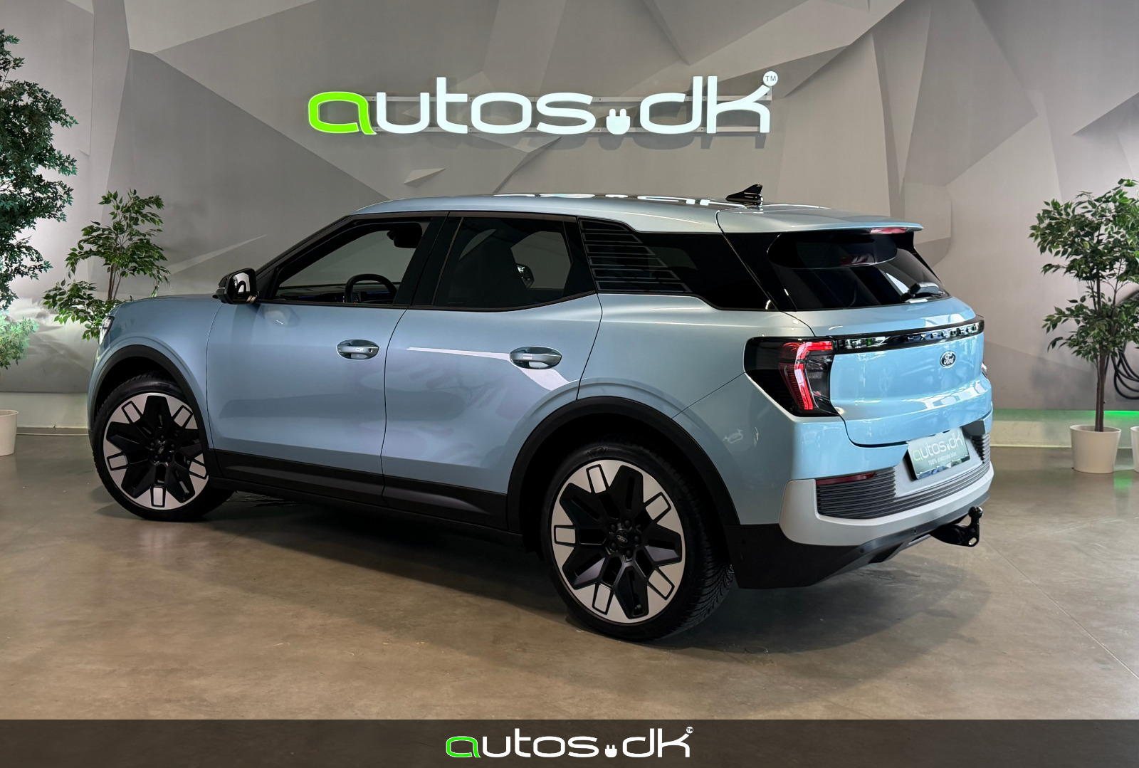 Blå Ford Explorer fra 2025