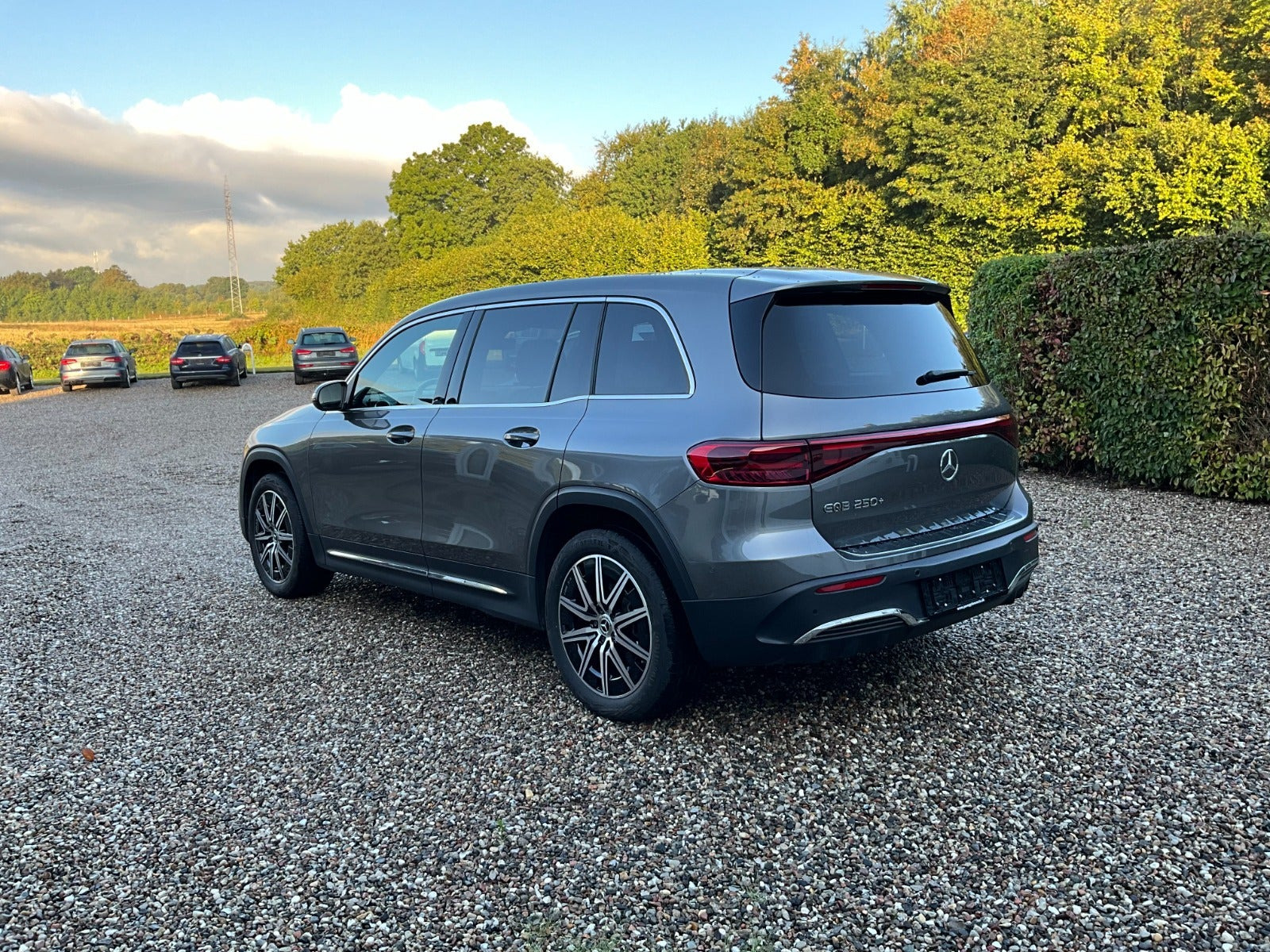 undefined Mercedes EQB250+ fra 2025