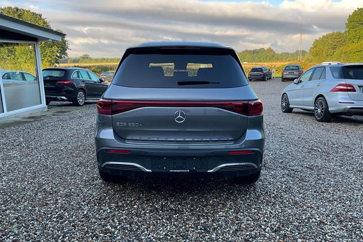undefined Mercedes EQB250+ fra 2025