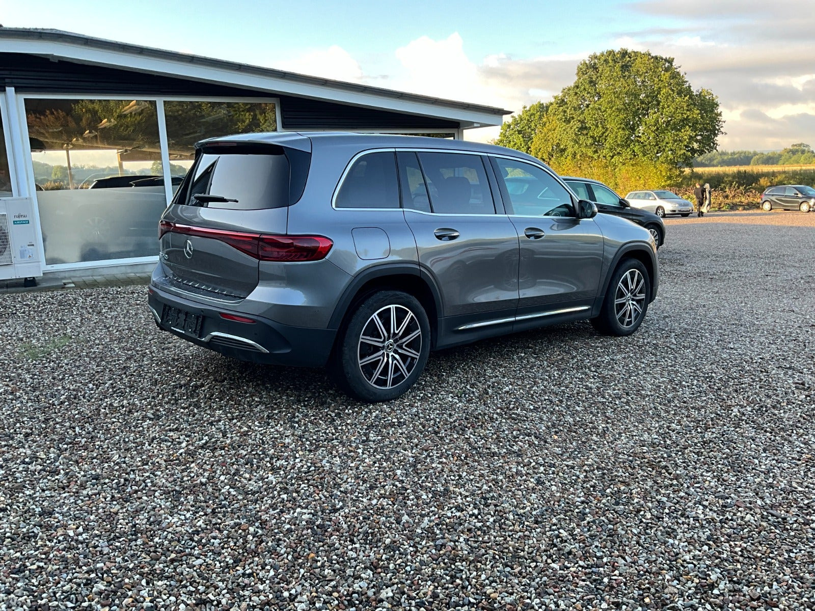 undefined Mercedes EQB250+ fra 2025