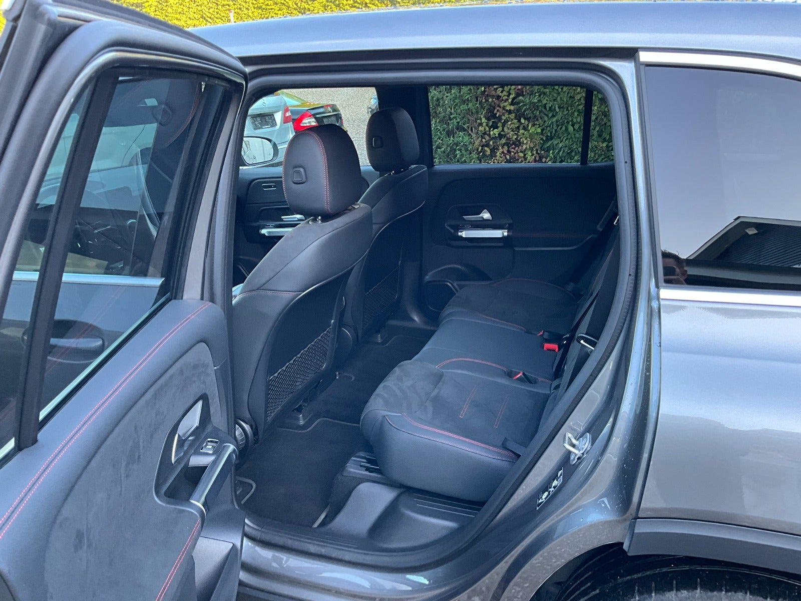 undefined Mercedes EQB250+ fra 2025