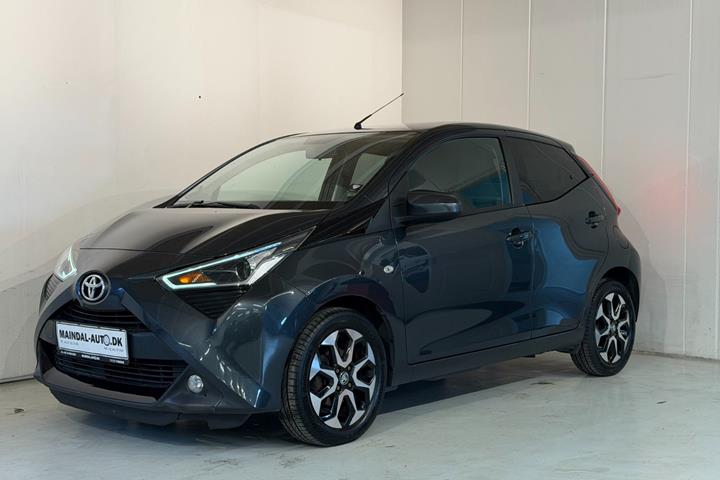 Grå Toyota Aygo fra 2020