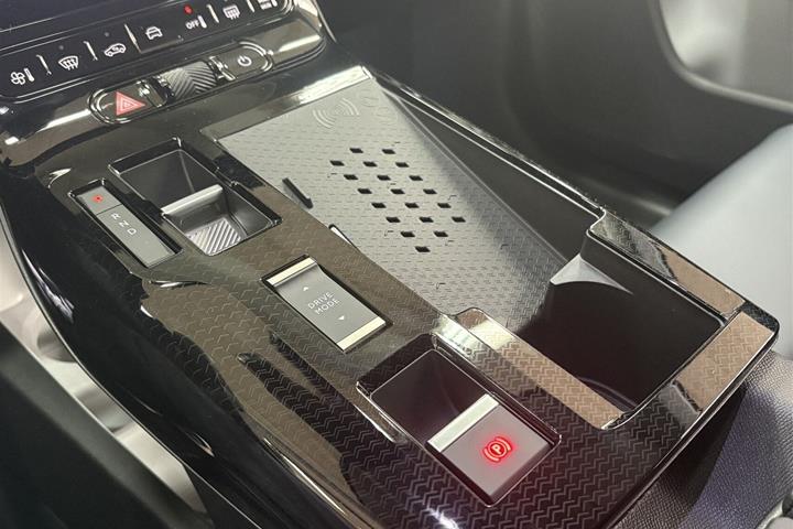 Sort Citroën ë-C5 Aircross fra 2026