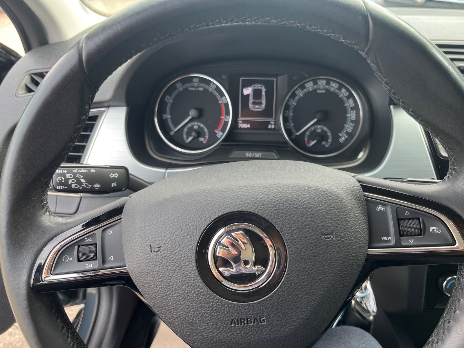 Grå Skoda Fabia fra 2020