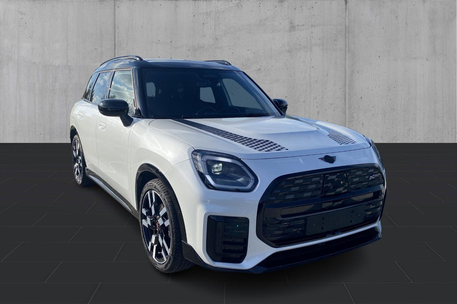 Hvid Mini Countryman E fra 2024