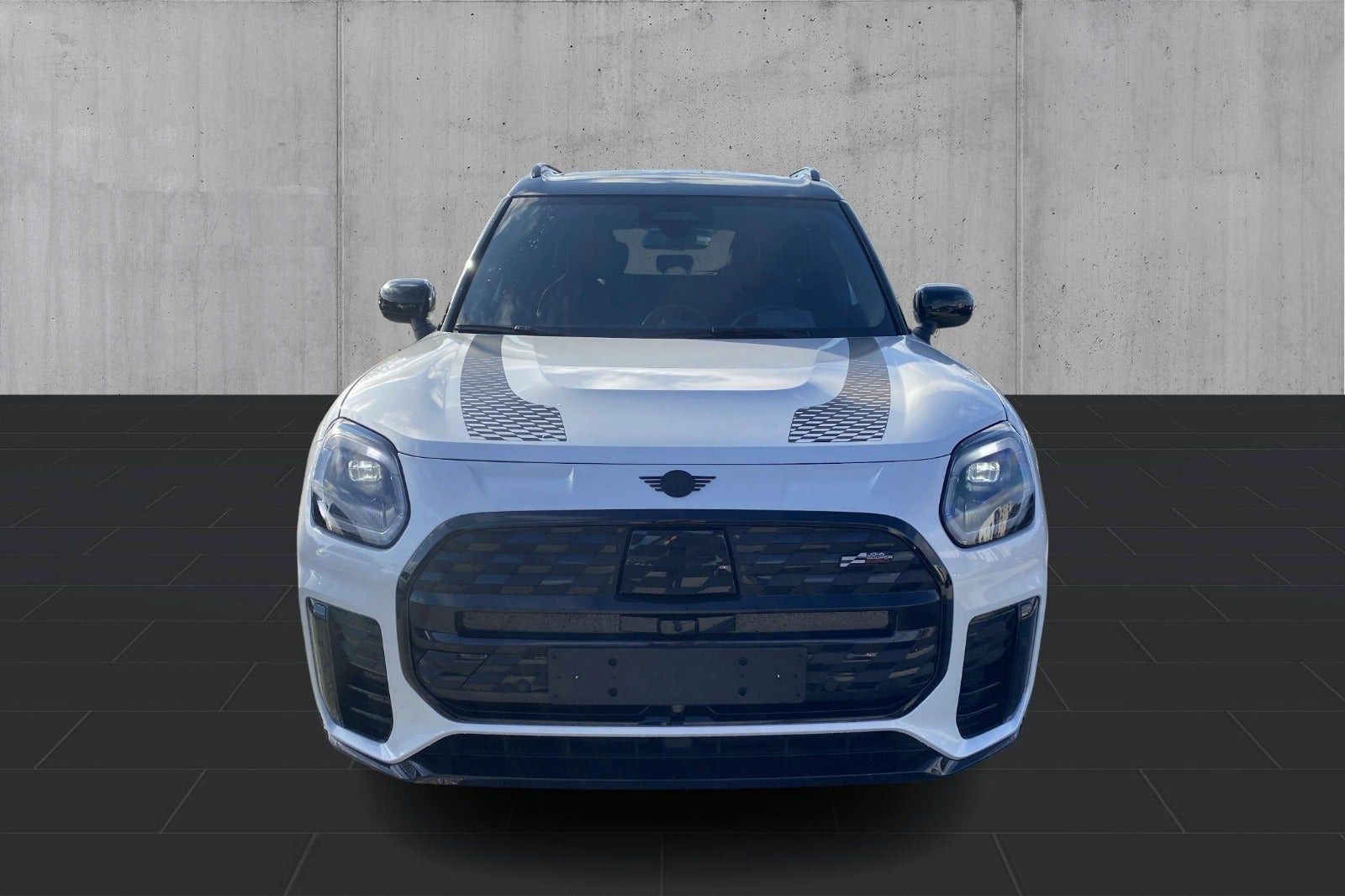 Hvid Mini Countryman E fra 2024