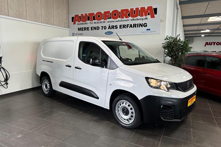 Hvid Peugeot Partner fra 2020