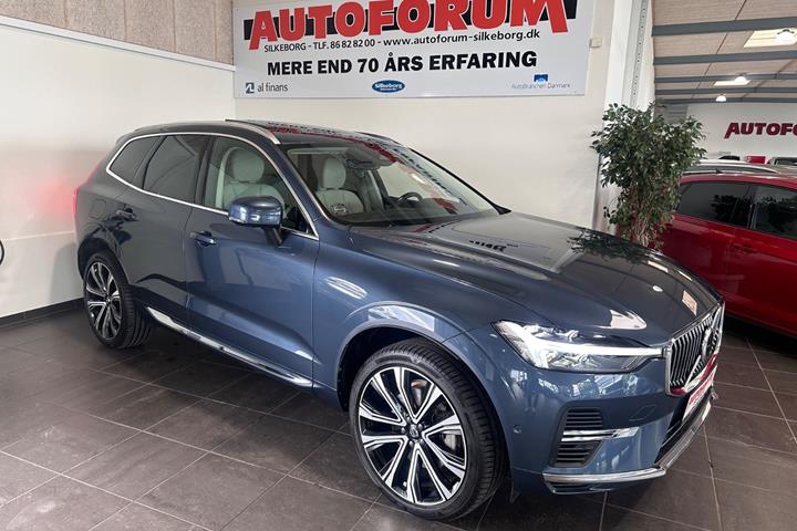 Blå Volvo XC60 fra 2022