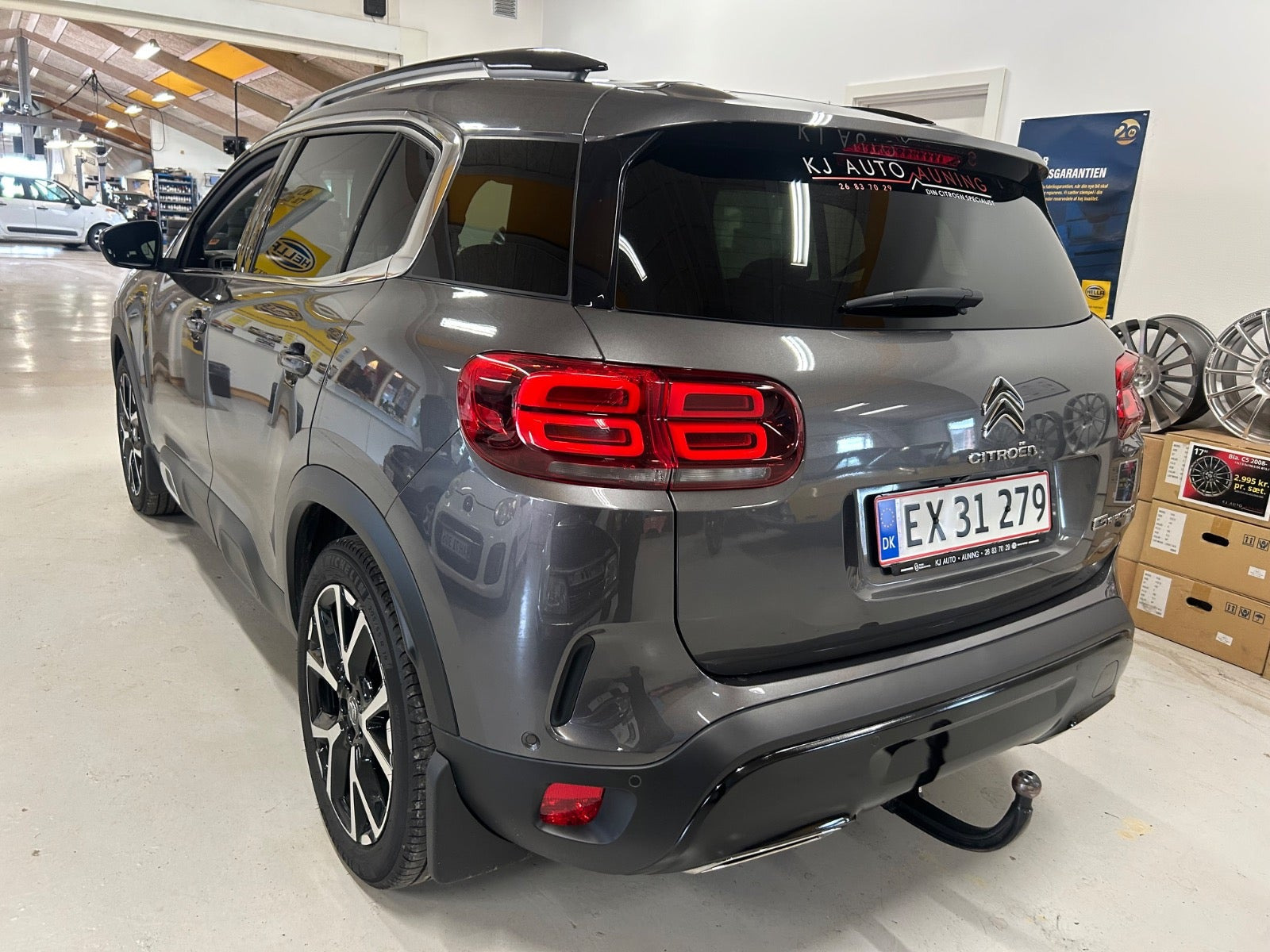 Grå Citroën C5 Aircross fra 2020