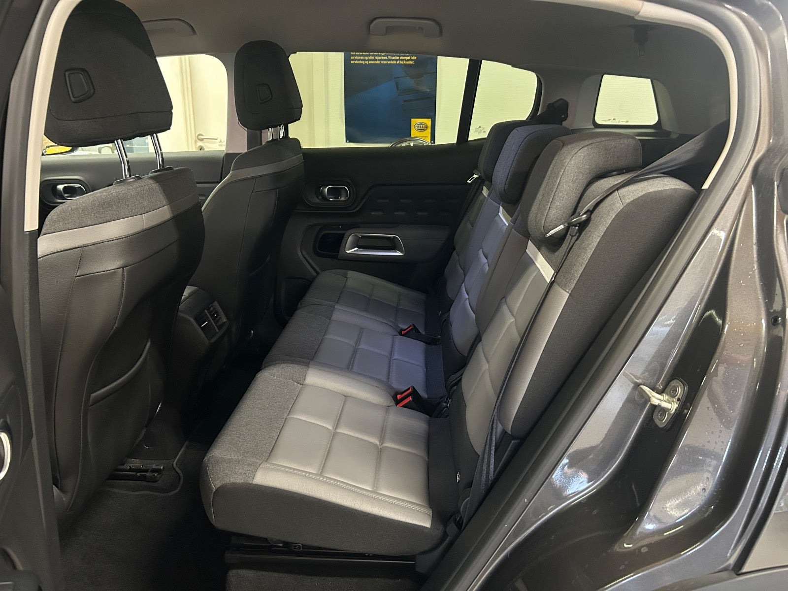 Grå Citroën C5 Aircross fra 2020