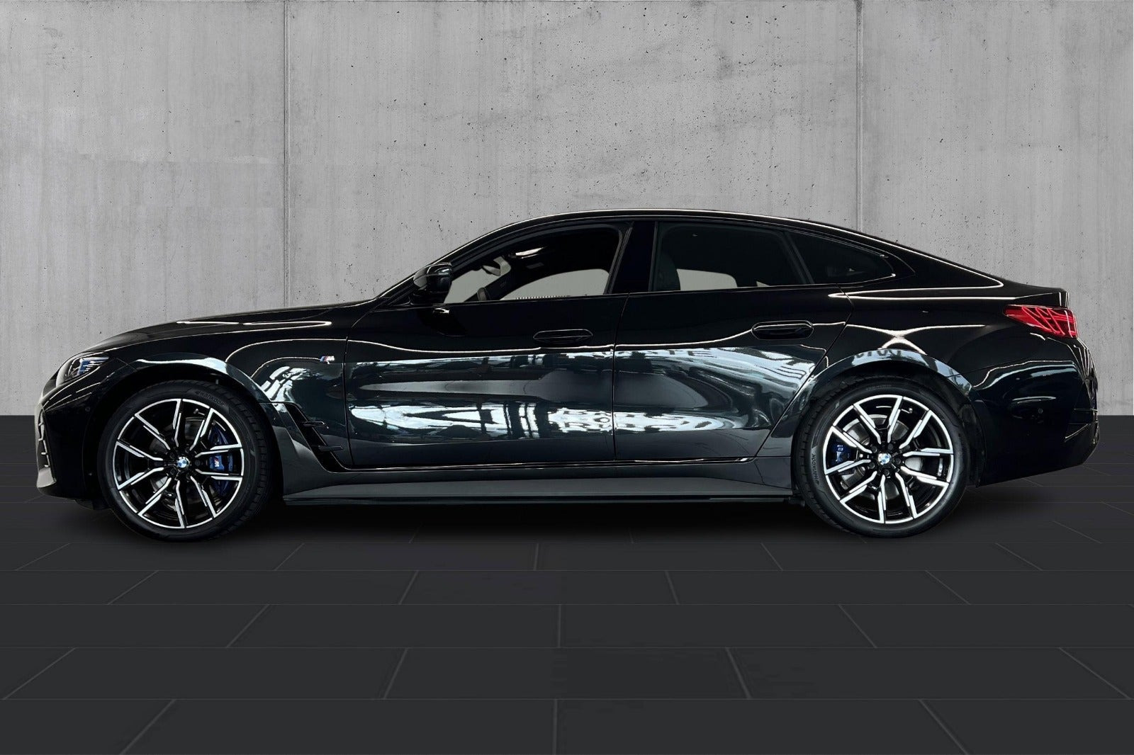 Sort BMW i4 fra 2025