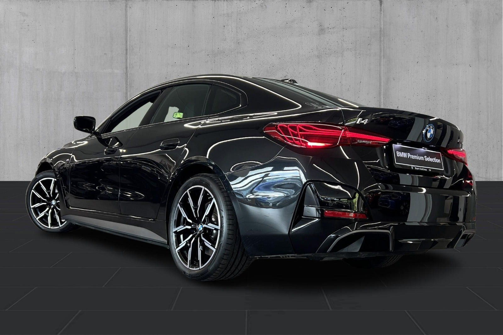 Sort BMW i4 fra 2025