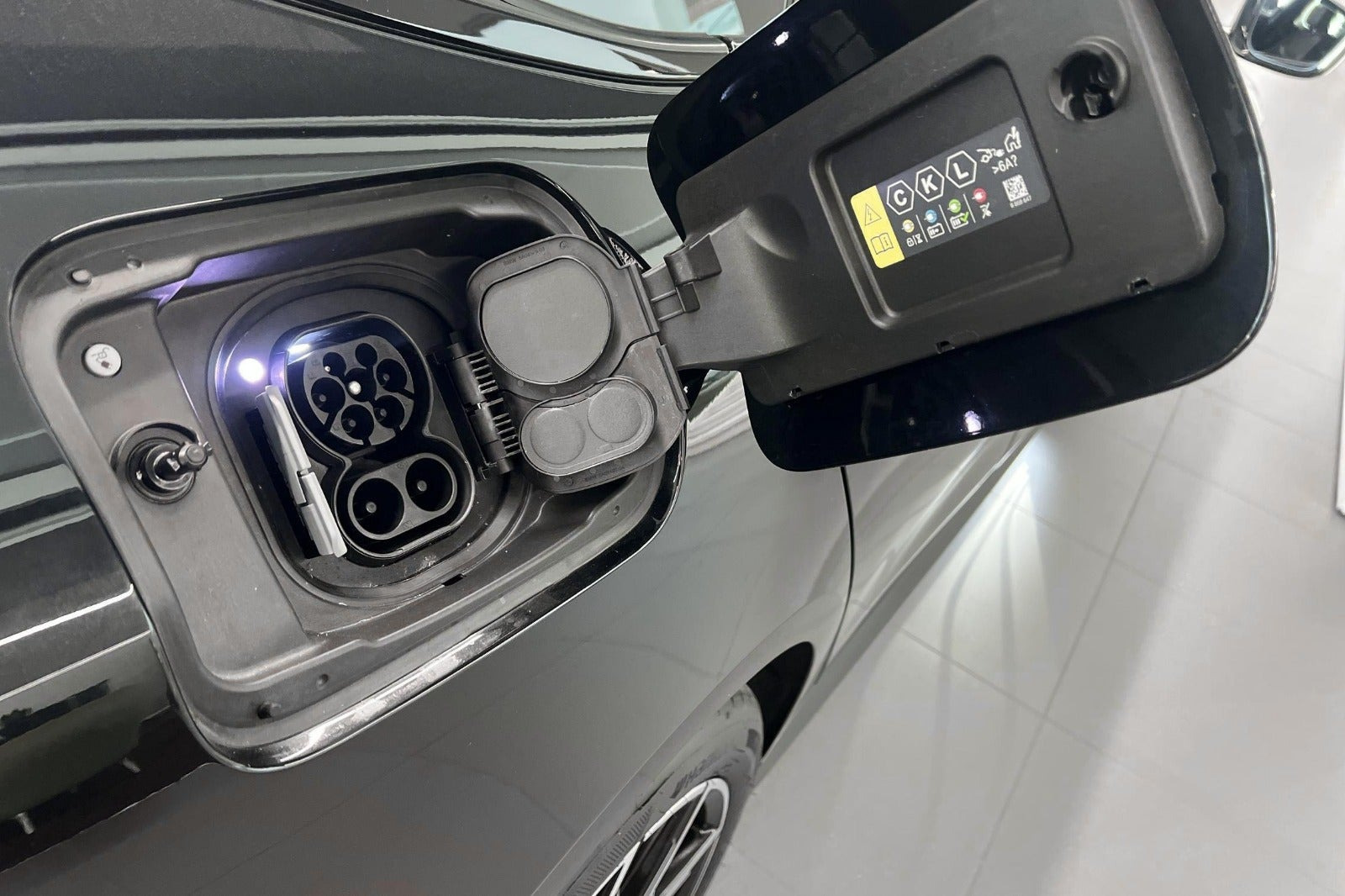 Sort BMW i4 fra 2025