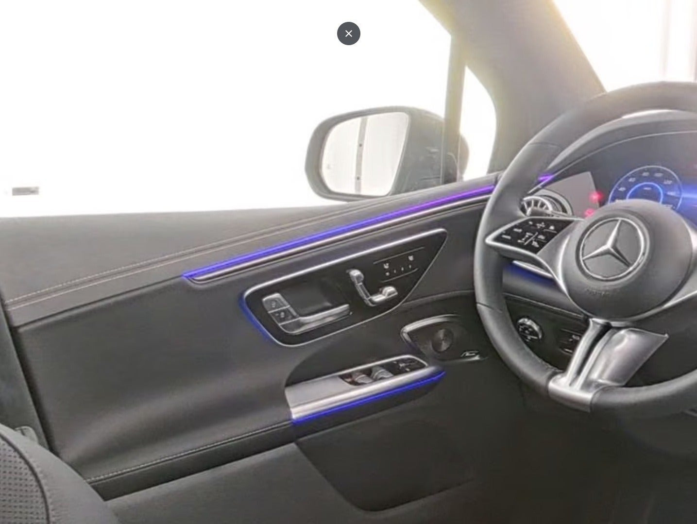 Sort Mercedes EQE350 SUV fra 2025