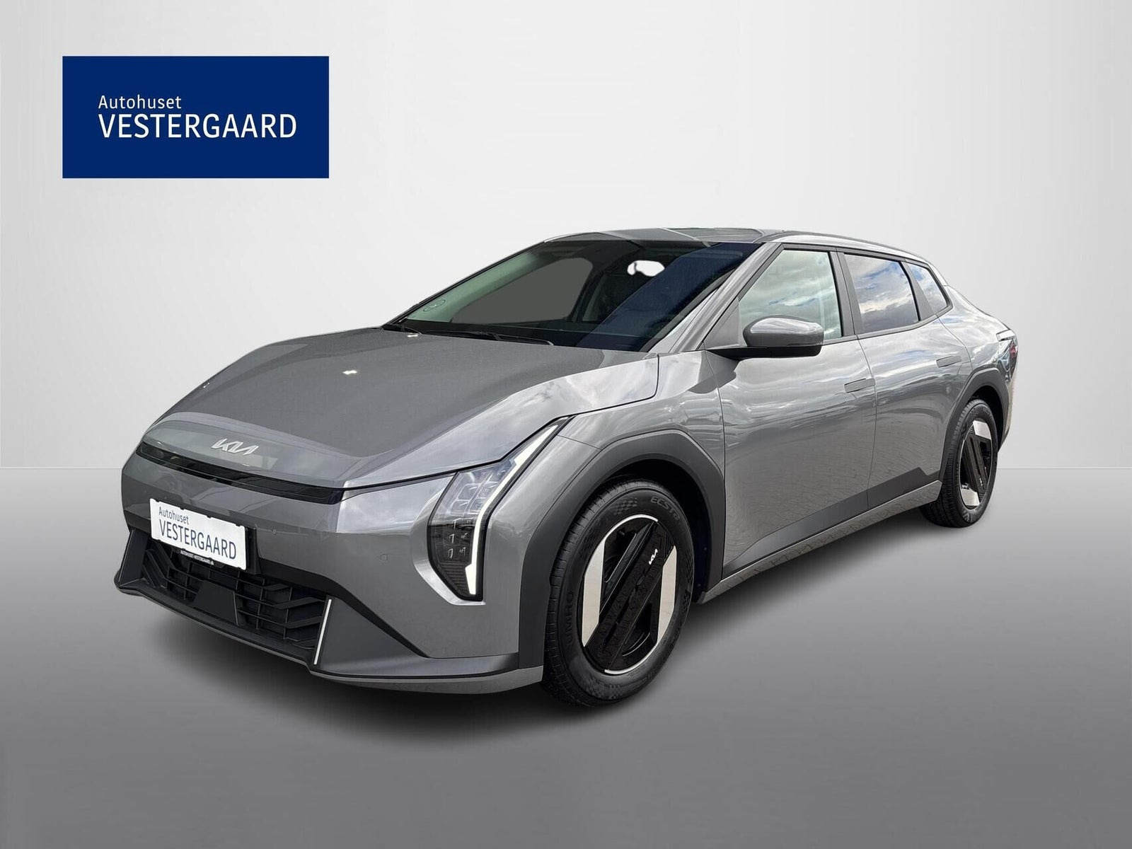 Kia EV4 81 Long Range Business Plus Fastback