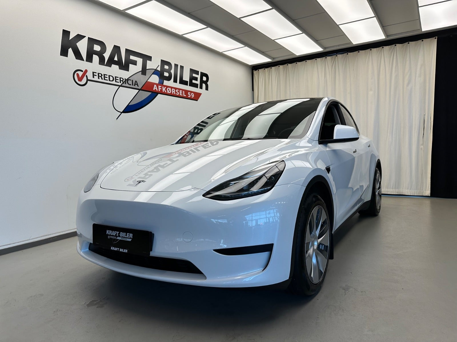 Tesla Model Y RWD