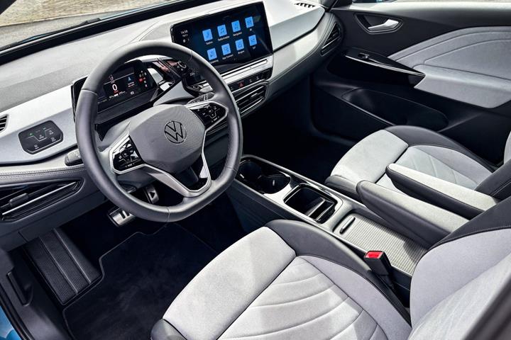 Blå VW ID.3 fra 2024