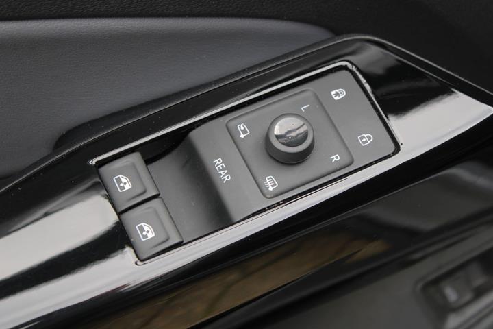 Grå VW ID.4 fra 2022