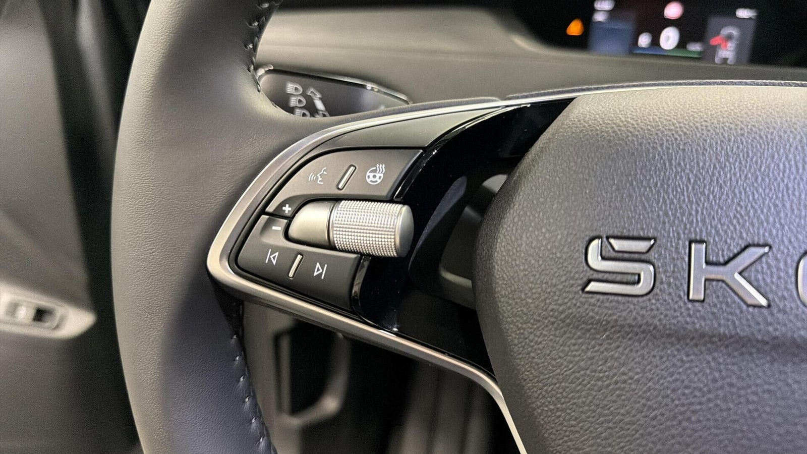 Hvid Skoda Elroq fra 2026