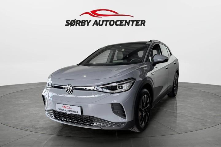 Grå VW ID.4 fra 2023 set udefra