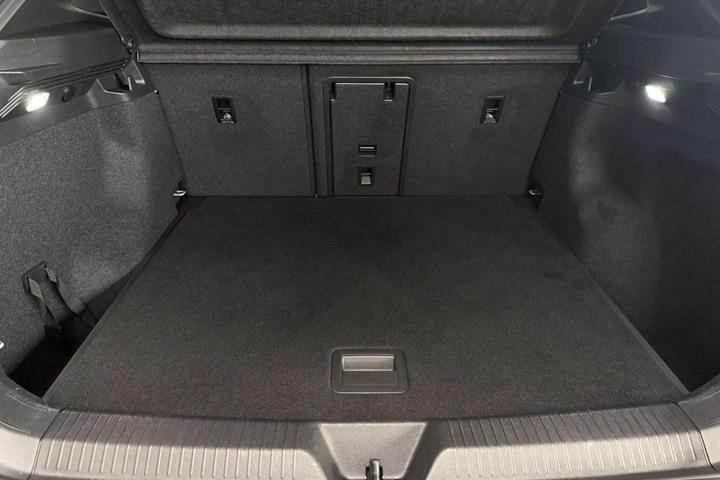 Grå VW ID.4 fra 2023