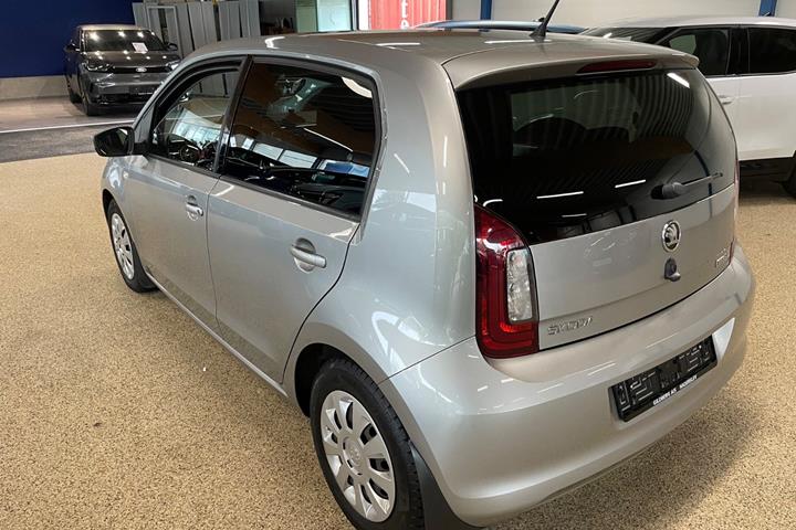 Grå Skoda Citigo fra 2018