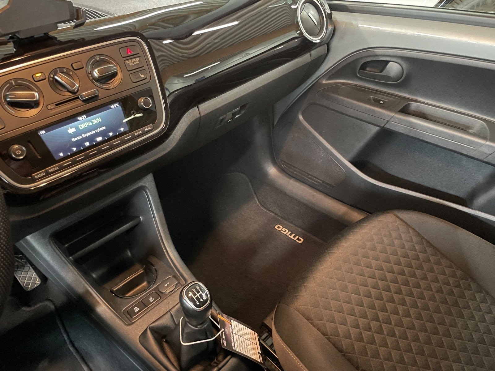 Grå Skoda Citigo fra 2018