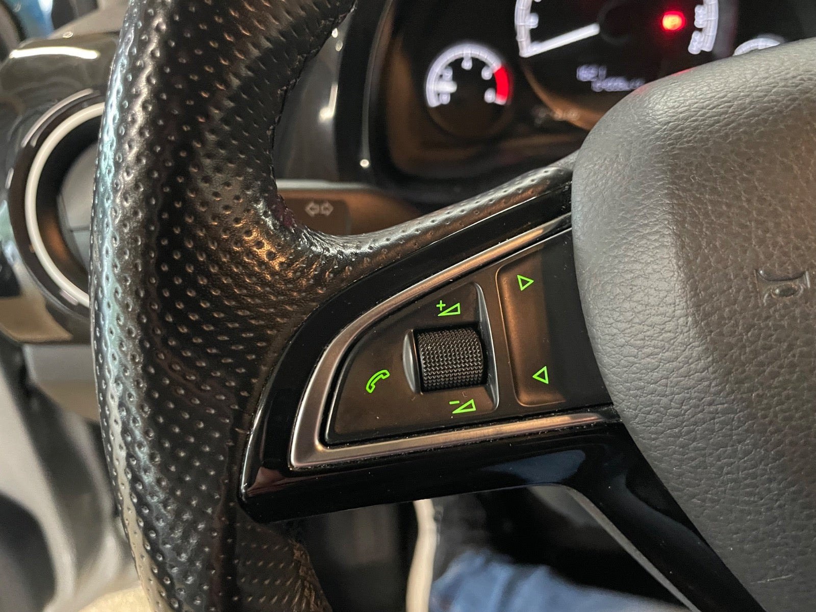 Grå Skoda Citigo fra 2018