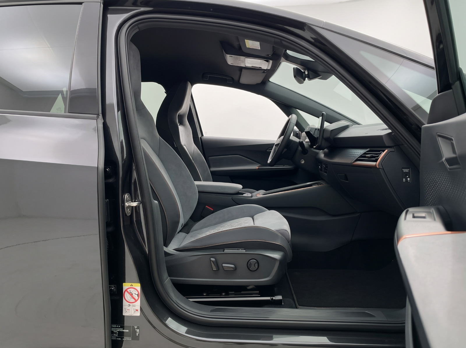 Grå Cupra Born fra 2024