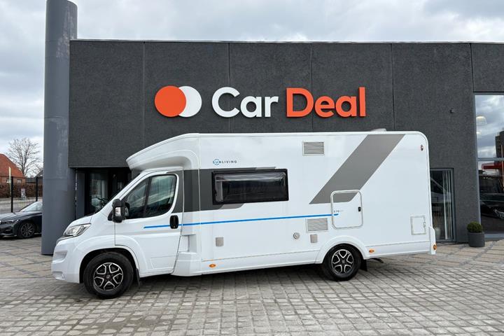 Hvid Fiat Sun Living fra 2023