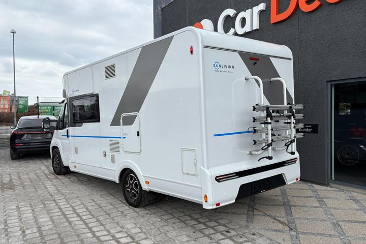 Hvid Fiat Sun Living fra 2023