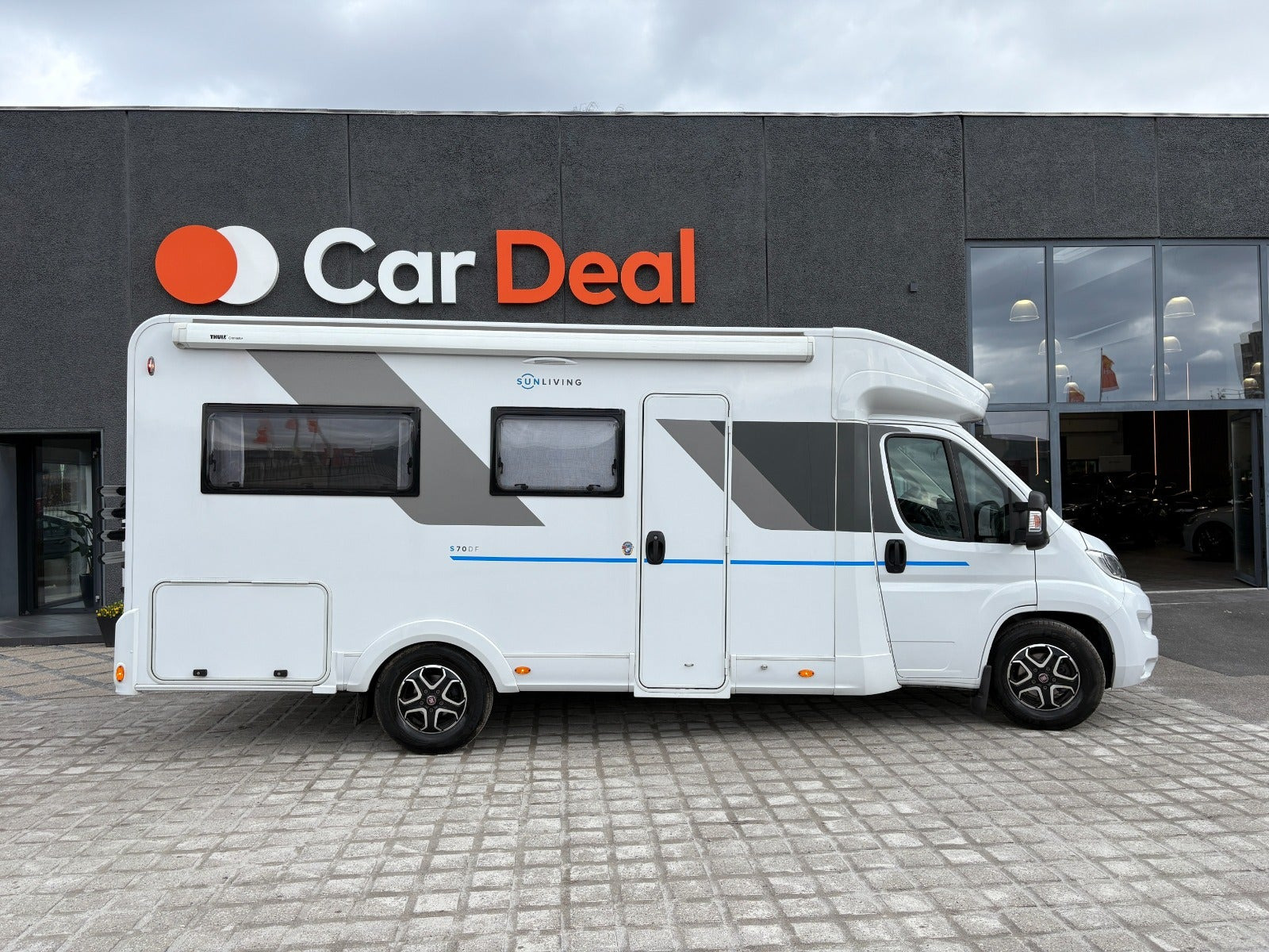 Hvid Fiat Sun Living fra 2023