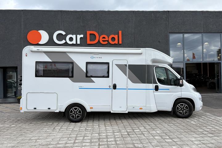 Hvid Fiat Sun Living fra 2023