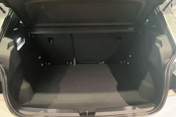 Hvid Cupra Born fra 2025